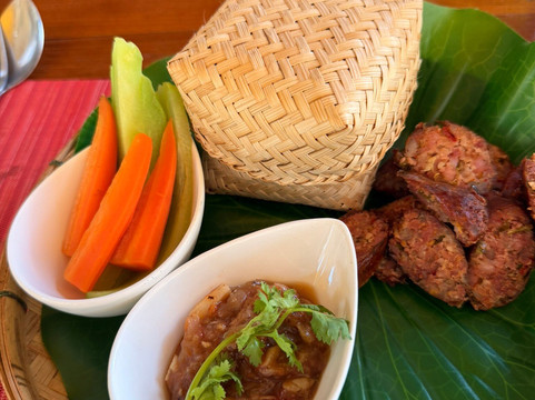 Boupha Garden, breakfast & drinks