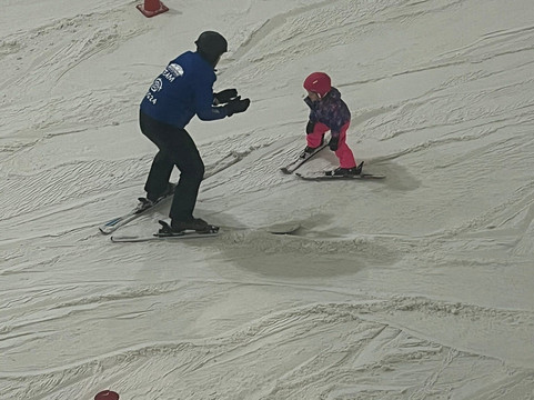 Snozone-Castleford必去景点