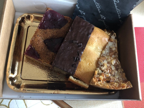 Heidi&peter - Brezel & Tyrol Bakery