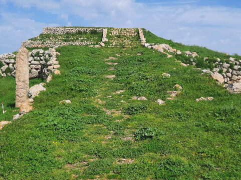 Altare Monte d'Accoddi-Ottava必去景点