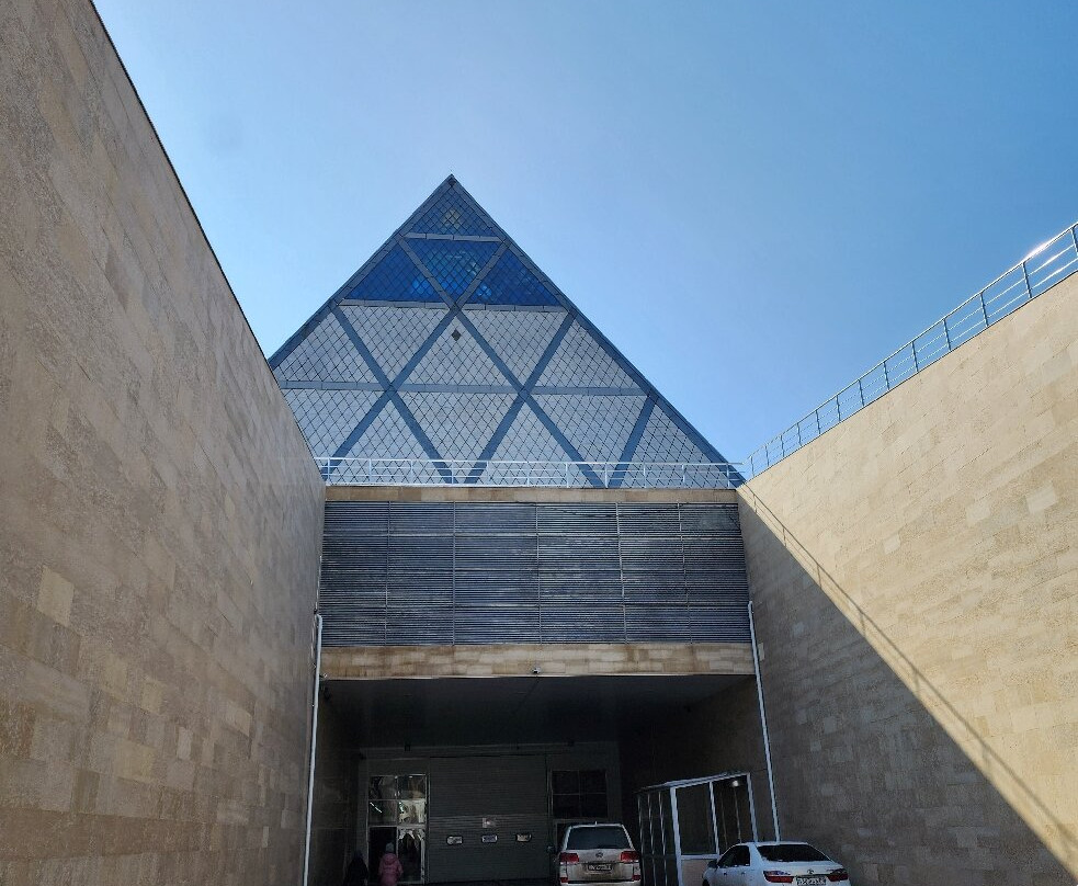 Palace of Peace and Reconciliation-努尔苏丹必去景点