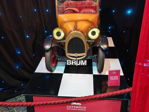 科茨沃尔德汽车博物馆-水上伯顿必去景点