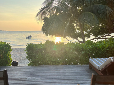 天堂度假村主图