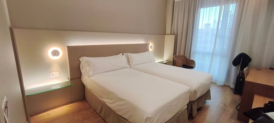 巴黎贝尔西尔钟楼饭店-客卧