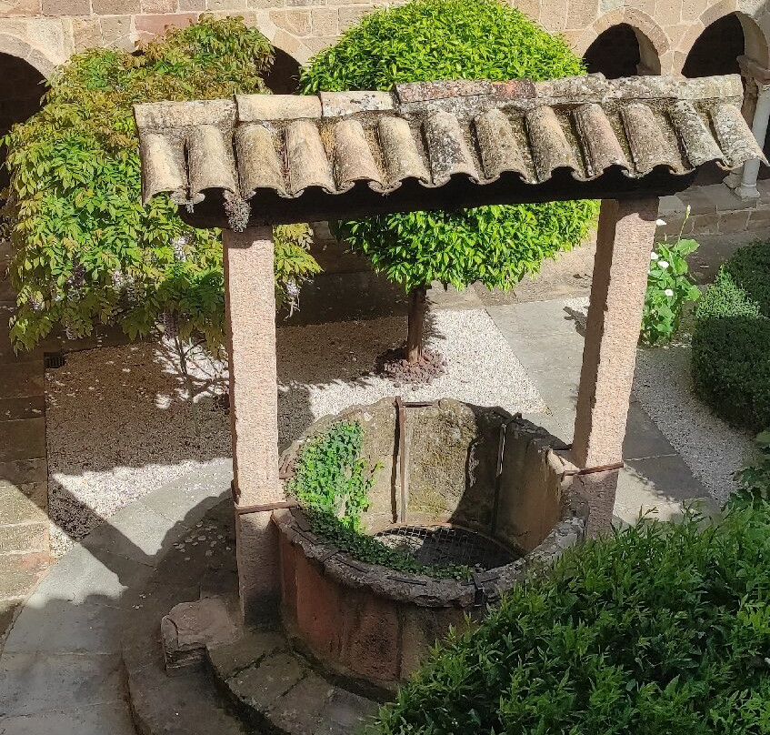 Cloitre de la Cathedrale de Frejus-弗雷瑞斯必去景点