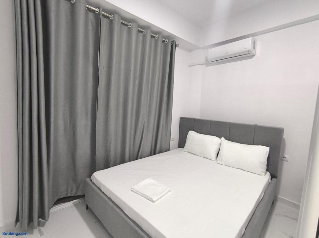 Delvina Central Rooms By Mira