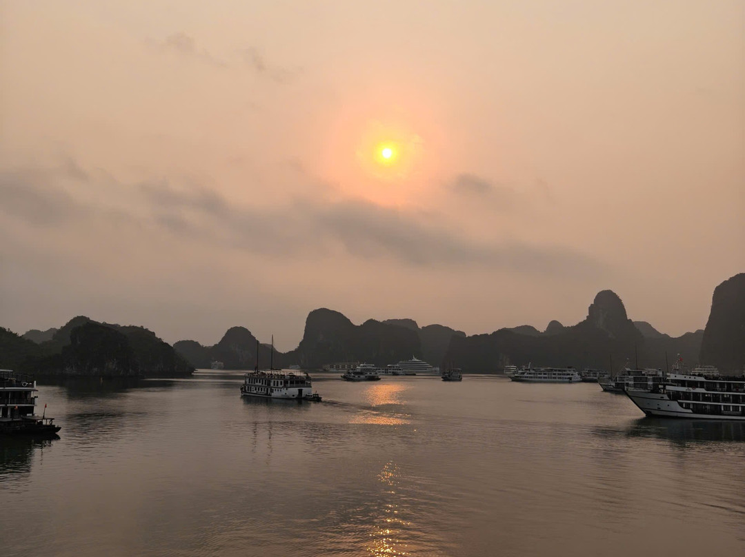 Vivu Halong-河内必去景点