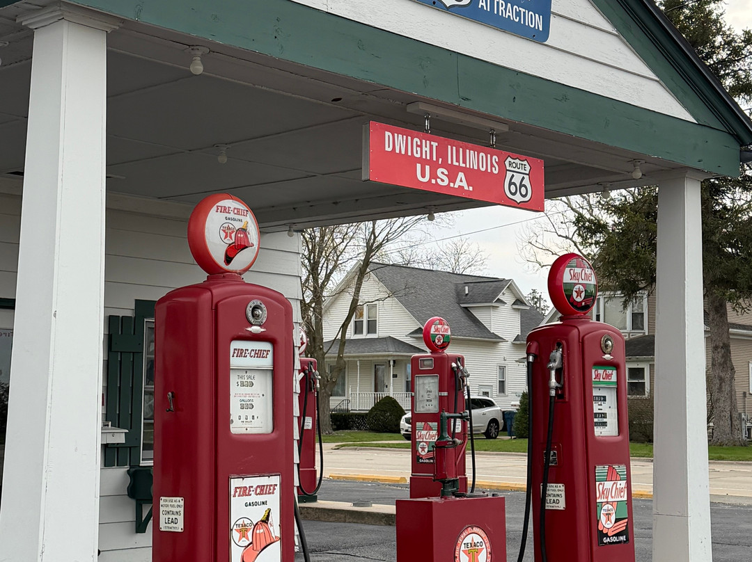 Ambler's Texaco Gas Station, Dwight-Dwight必去景点