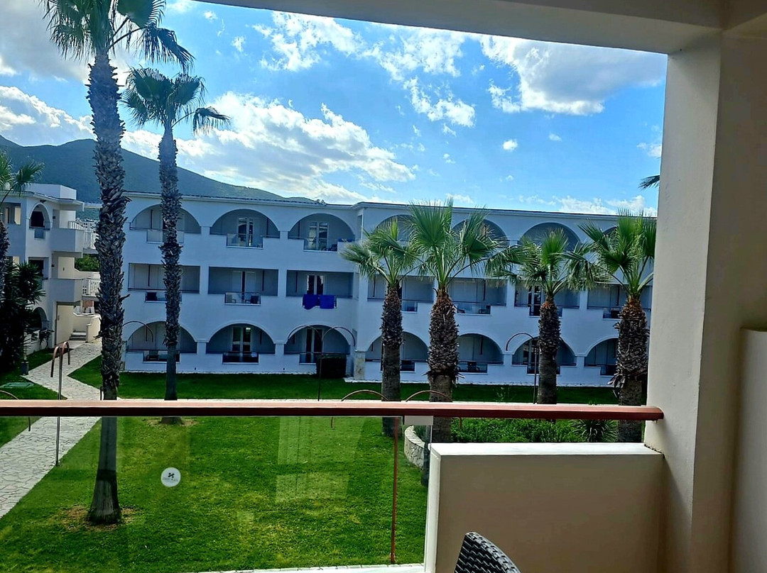 阿里卡纳斯海滩大酒店Zante Plaza主图