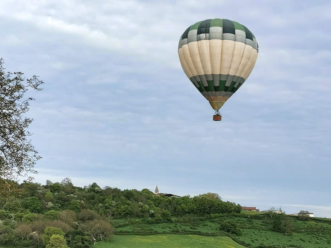 Bourgogne-Montgolfière-Moroges必去景点