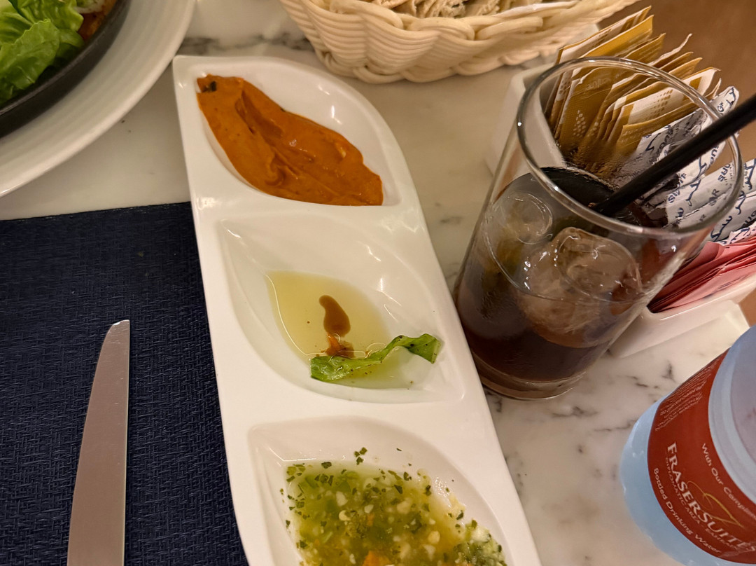 巴林外交区辉盛套房酒店主图