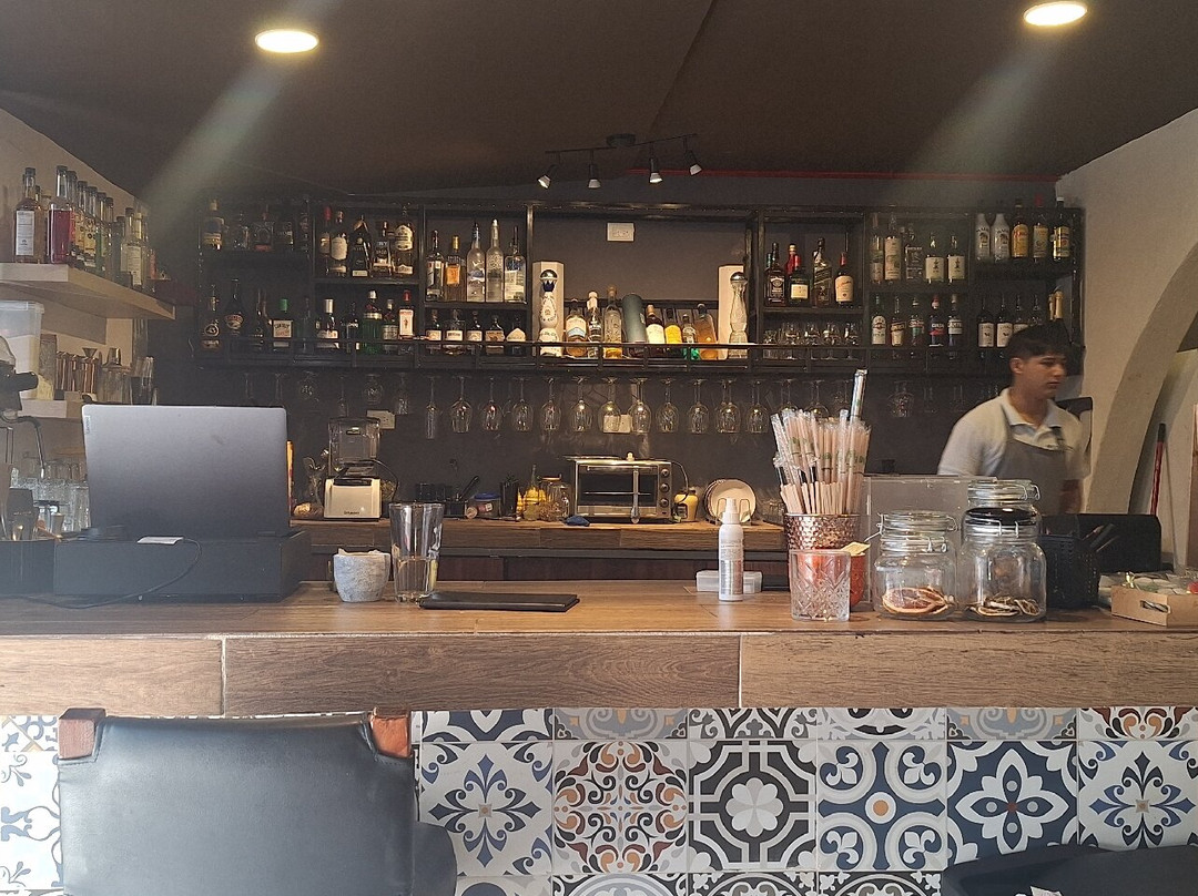 Macchiato Ermita Wine&Coffee