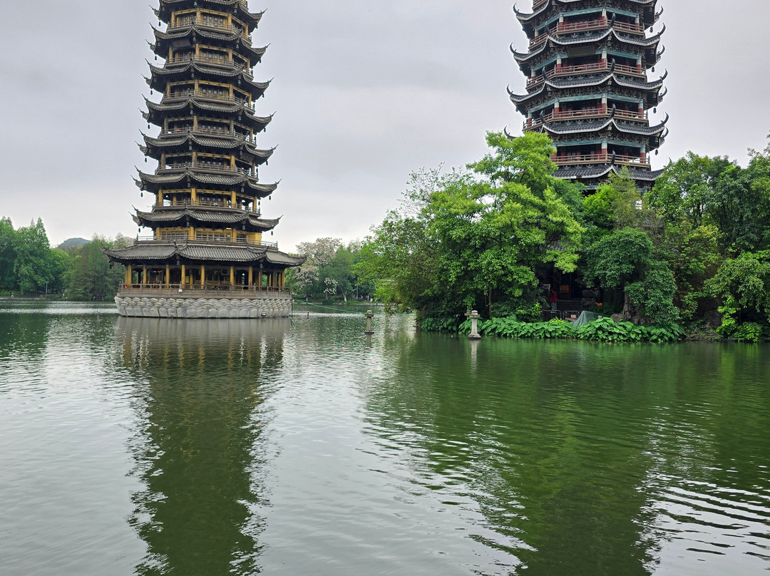 日月塔-桂林市必去景点