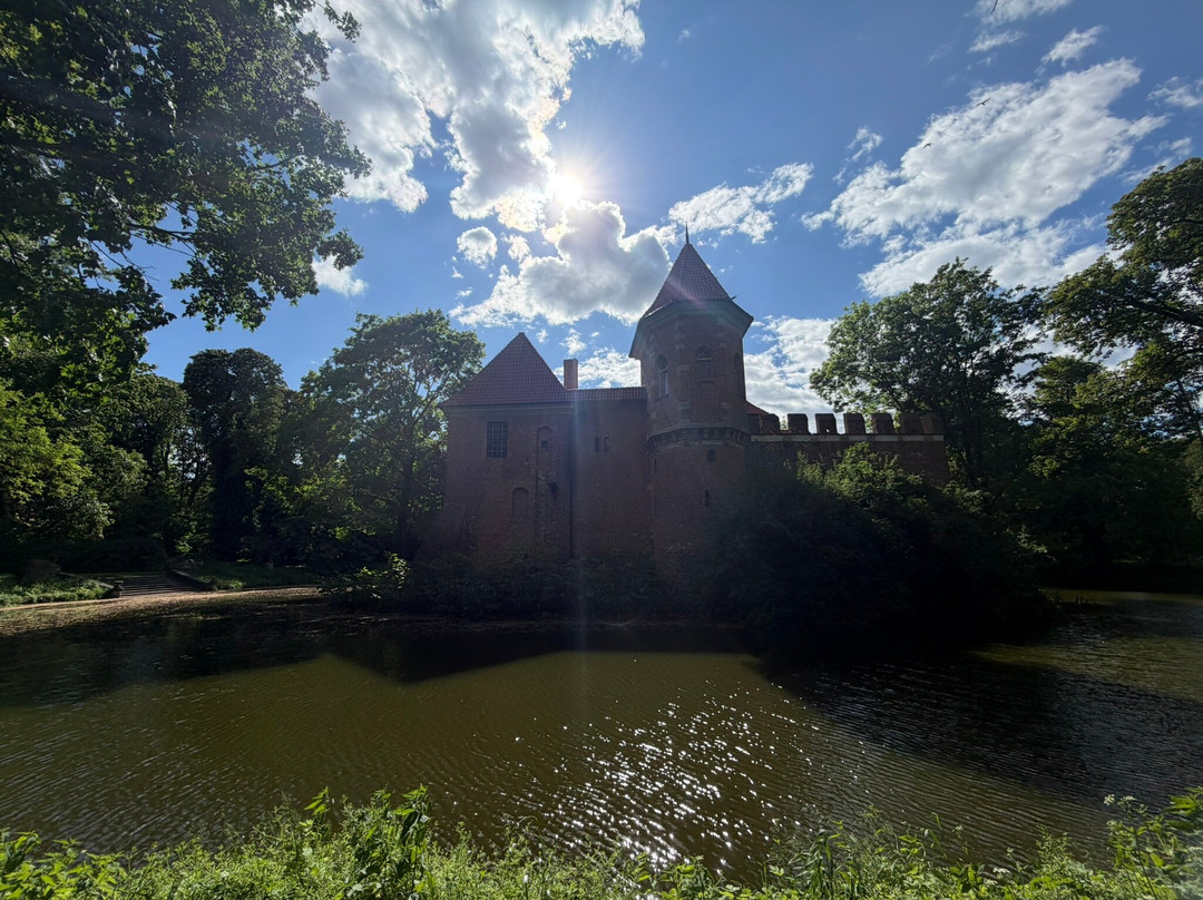 Oporów Castle Museum-Kutno必去景点