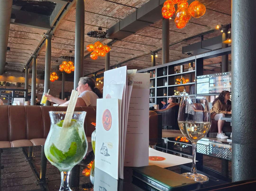 利物浦泰坦尼克酒店主图