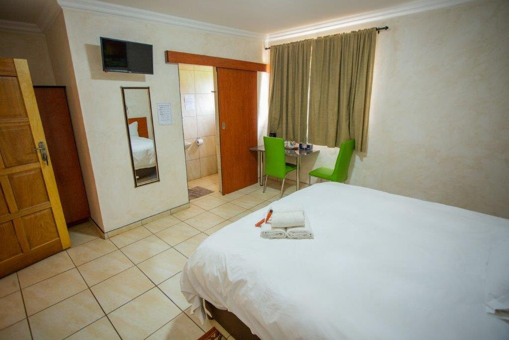 Tswingwana Guest Lodge