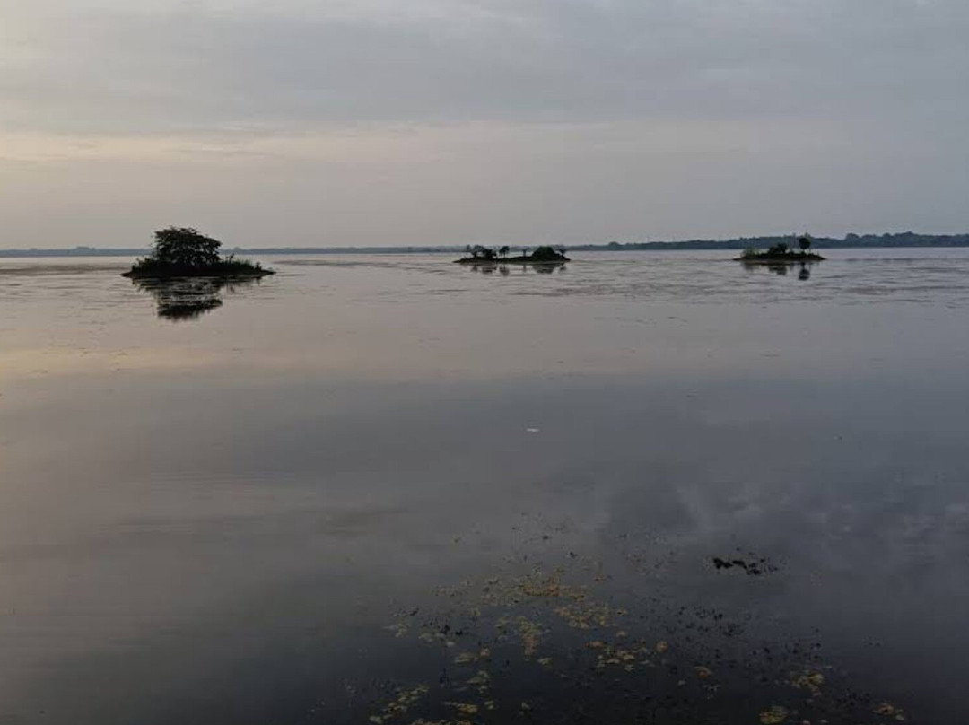 Ousteri Lake-朋迪榭里必去景点