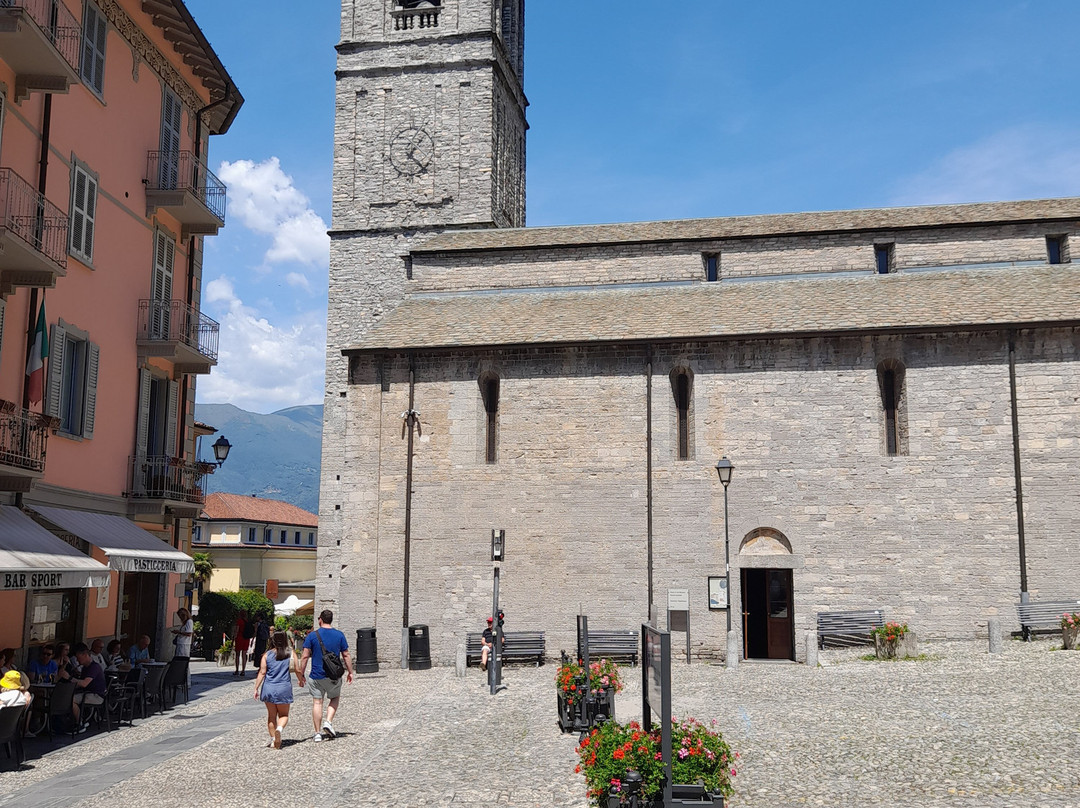 Basilica di San Giacomo-贝拉焦必去景点