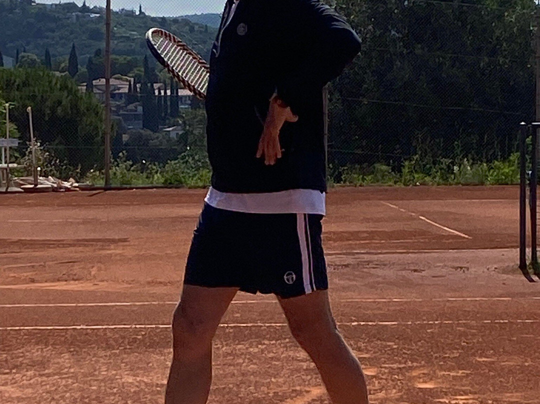 Tennis Club Hari-波多若斯必去景点