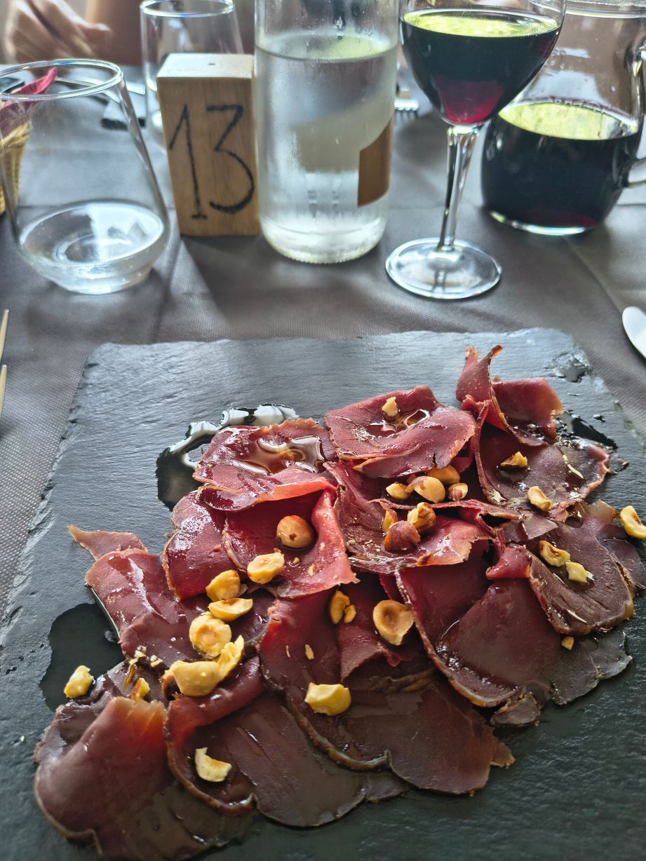 Hotel Ristorante Sassi Rossi-旅行者