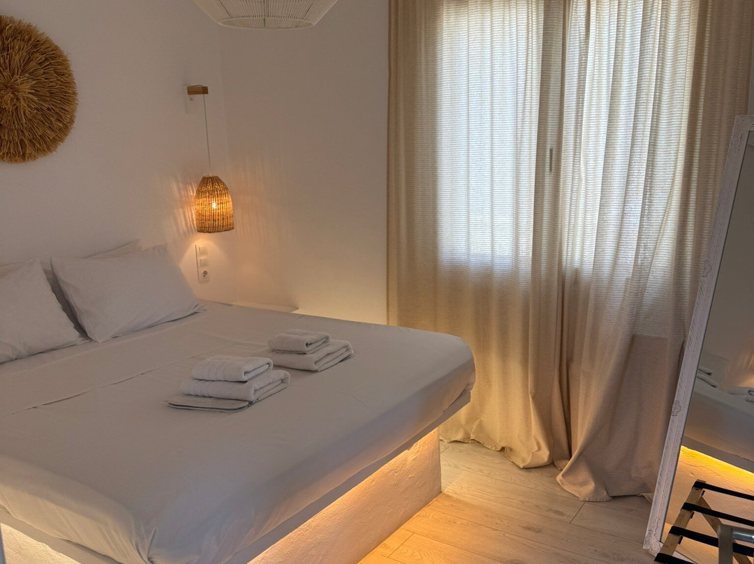 The White Rose Hotel