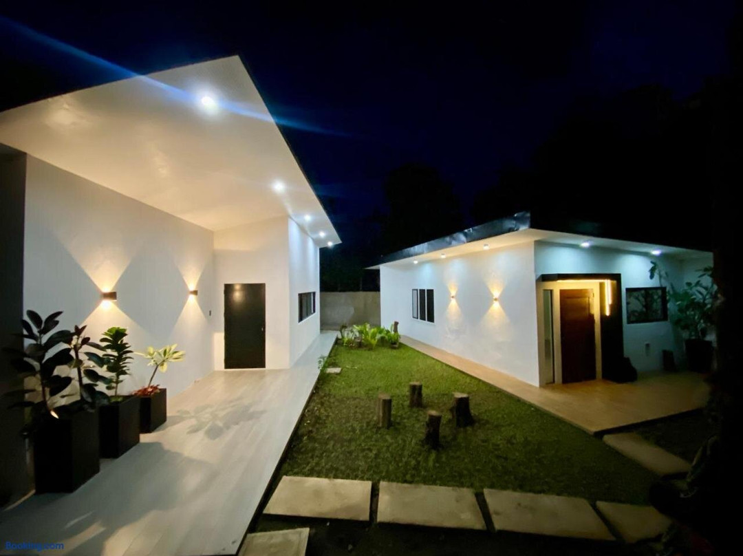 Unica Hija Hometel by TahZora