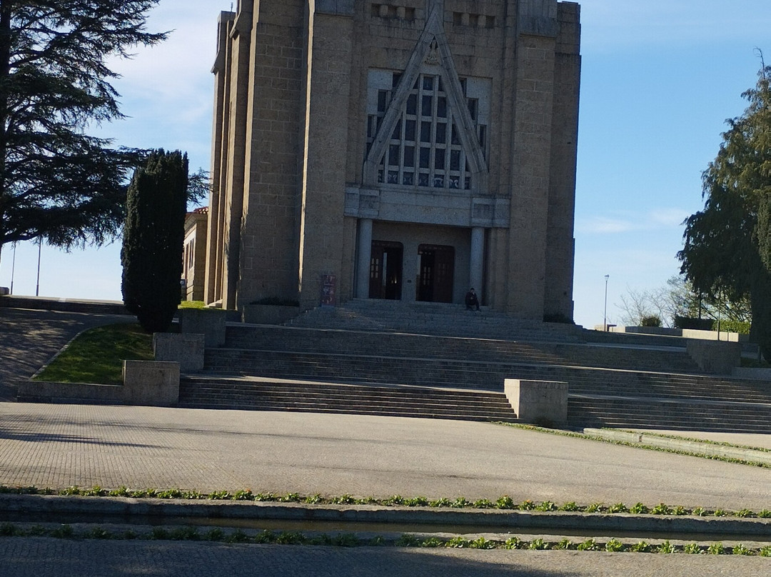 Santuario Da Penha-吉马良斯必去景点