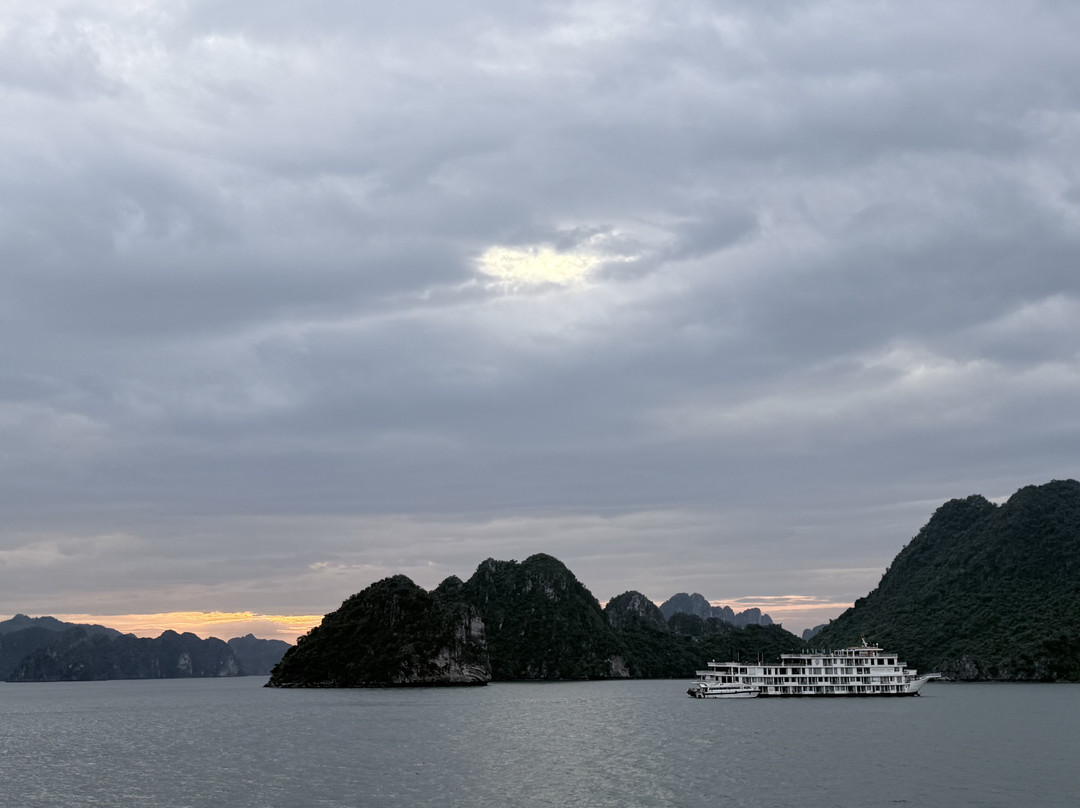 Aime'e Cruises-Quang Ninh必去景点