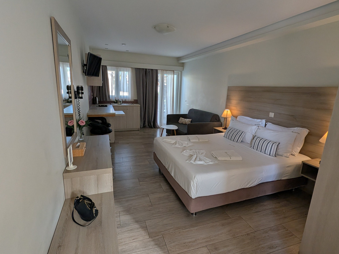 Aggelos Apartments & Deluxe Studios主图