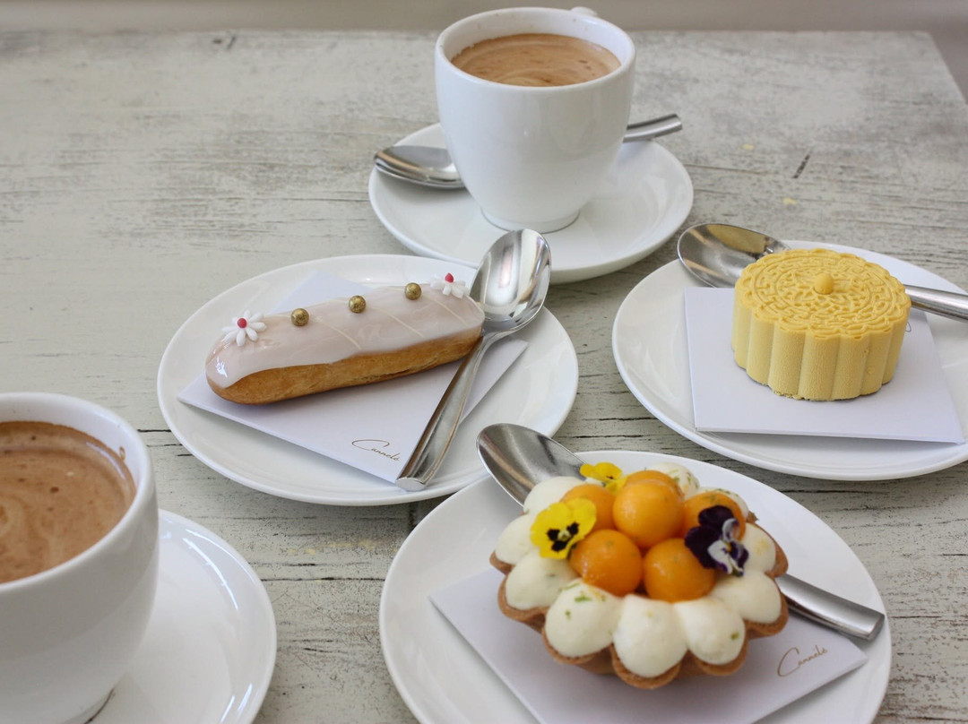 穆丽雅酒店主图