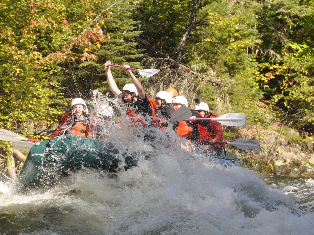 Three Rivers Whitewater Rafting-The Forks必去景点
