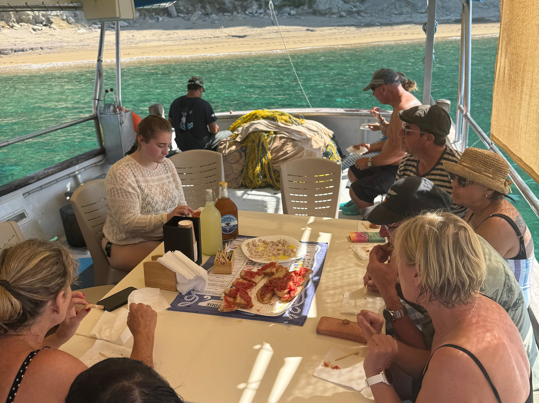Fishing Tourism Kefalonia Dimitrios-Efthimia-Katelios必去景点