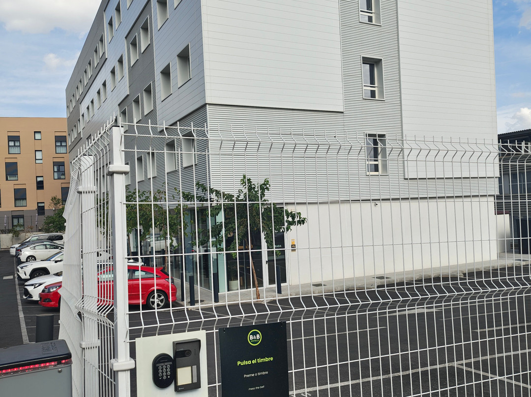 马德里赫费菲民宿酒店主图