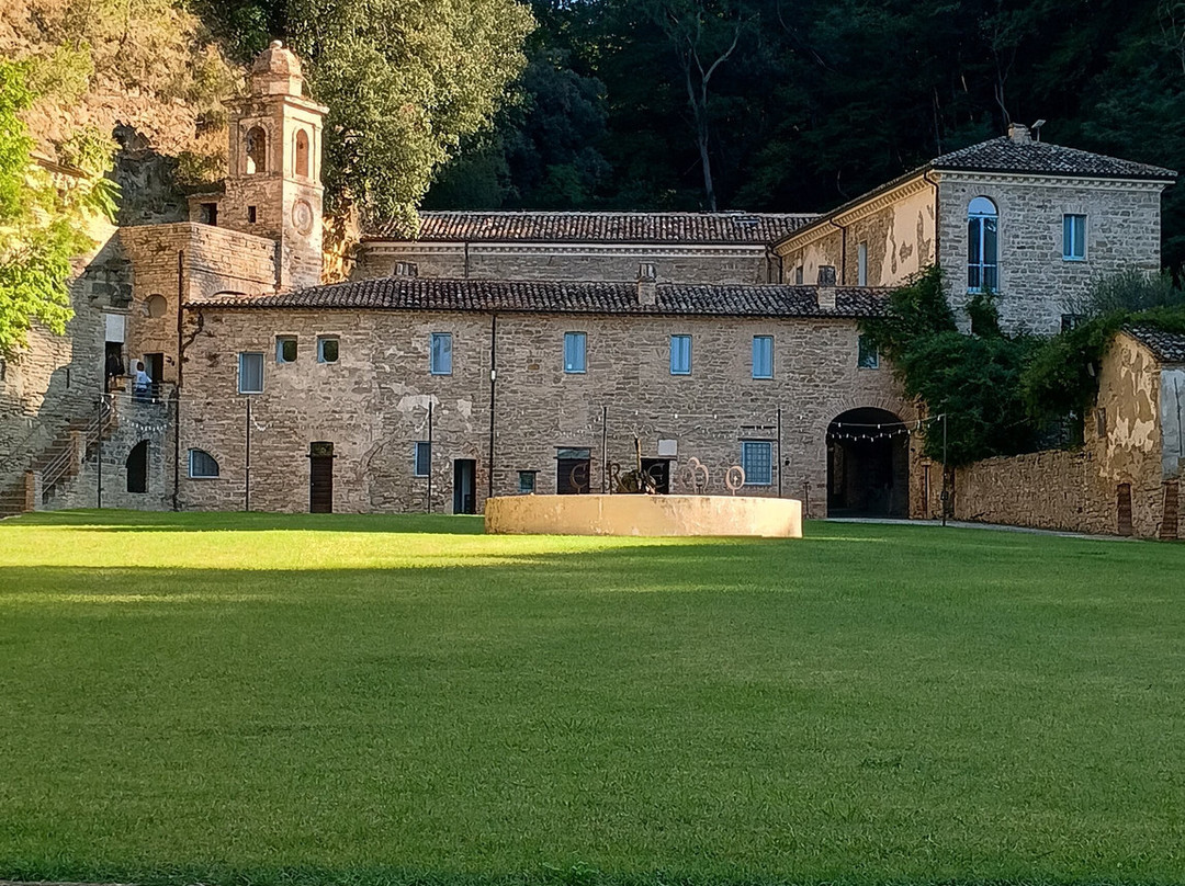 Eremo dei Frati Bianchi-Cupramontana必去景点