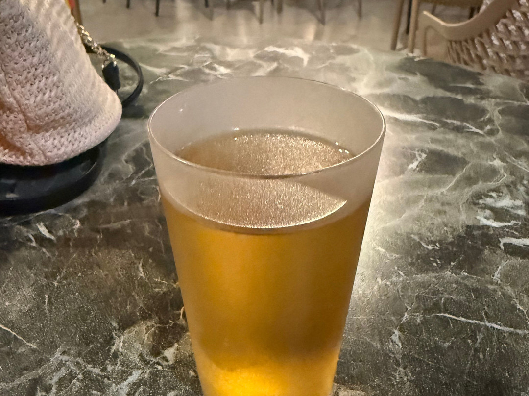 拉里拉蓝色套房酒店主图