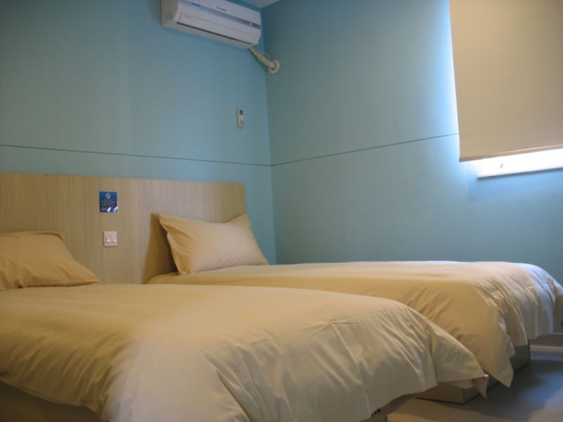 百时快捷昆明国际会展中心店主图