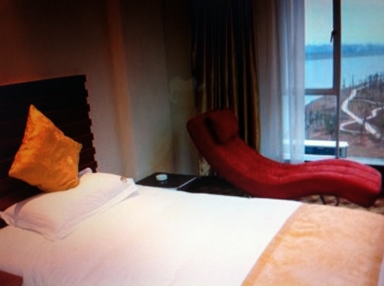 梦湖商务酒店（抚州临川大道梦湖景区店）-客卧