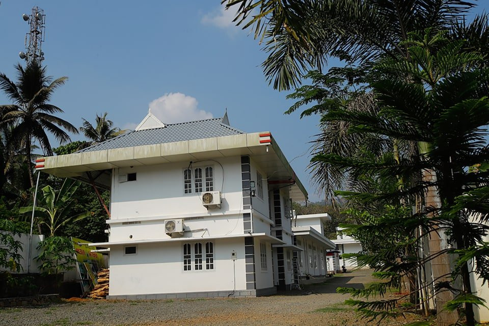 OYO 26964 Palm View Residency