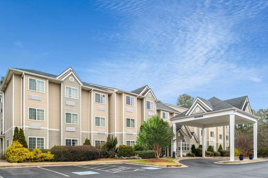 Microtel Inn & Suites by Wyndham Columbus North
