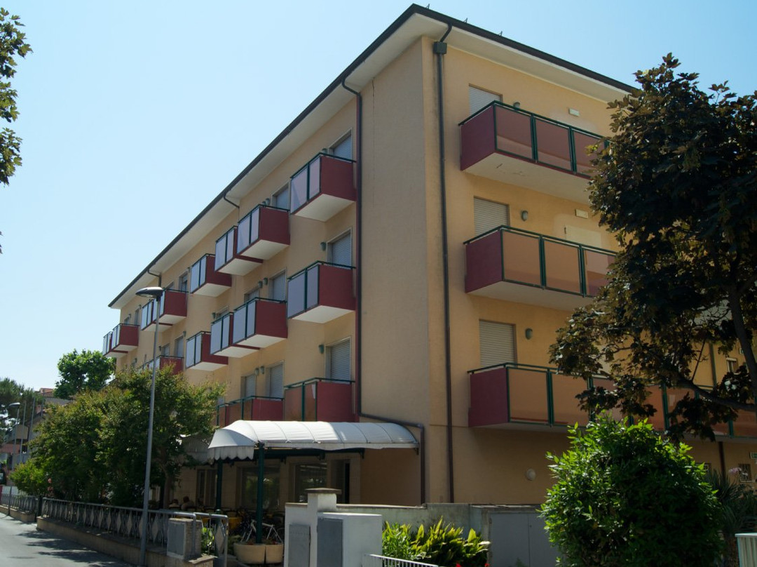Hotel Aron