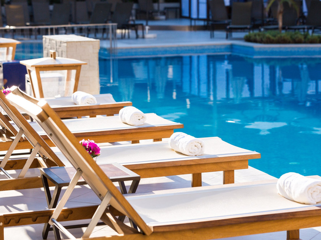 Theartemis Palace Hotel主图