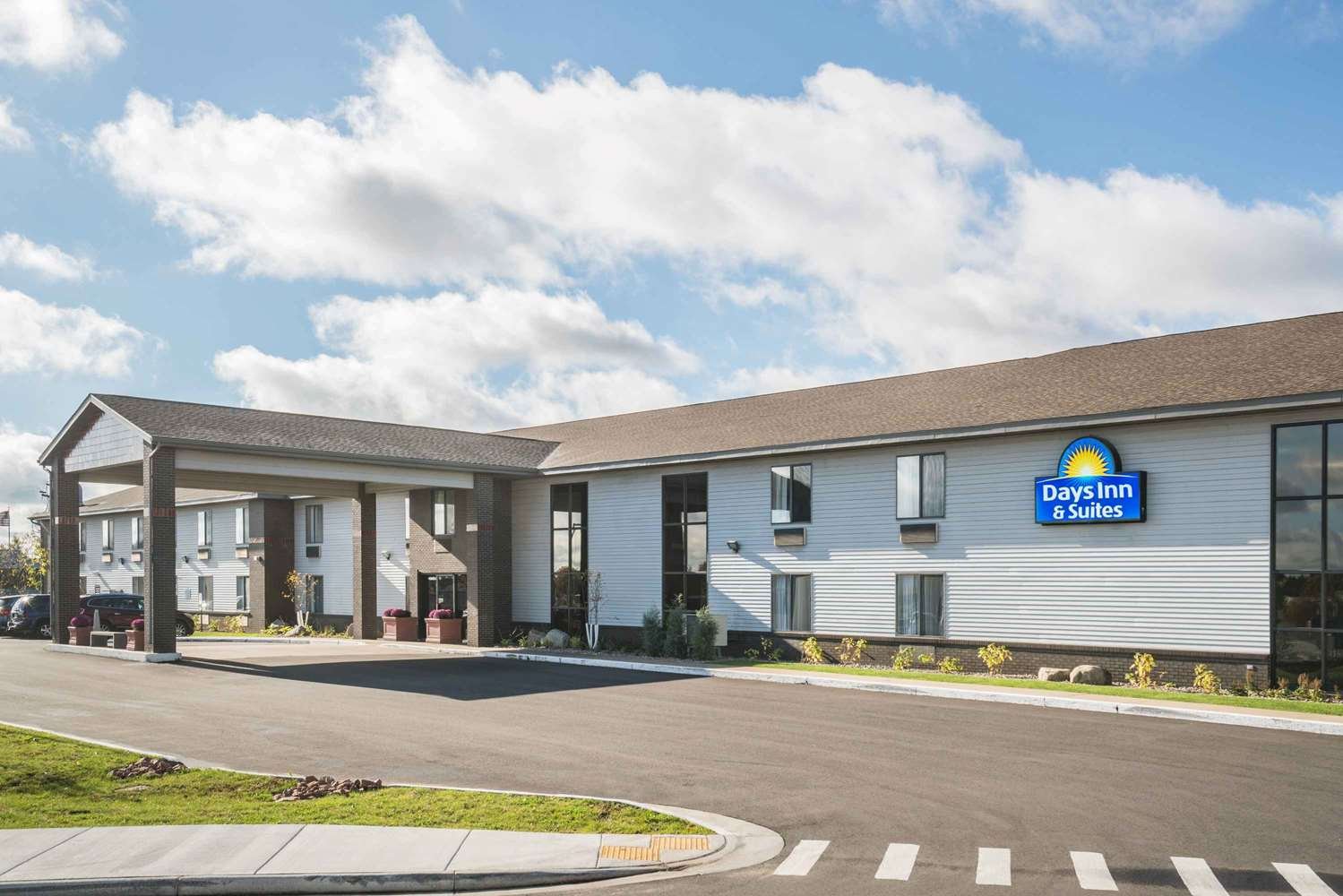 Days Inn & Suites by Wyndham Wausau-官方