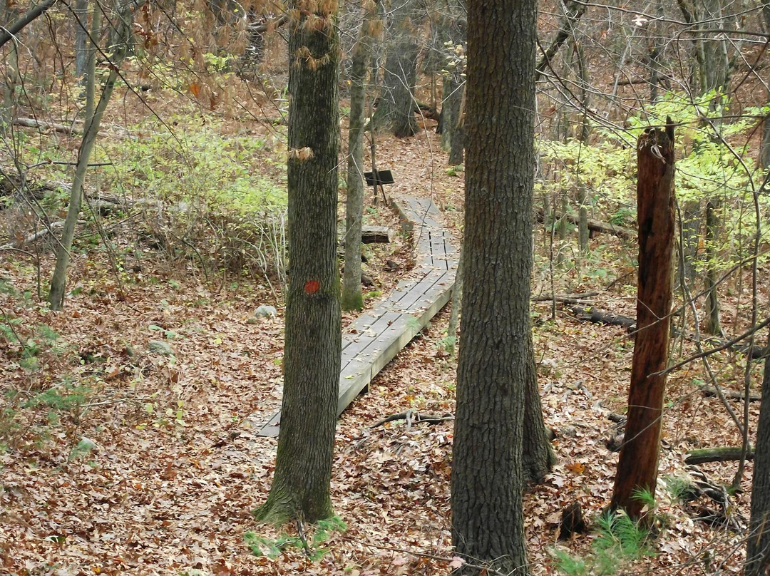 Powder Mill Ledges Wildlife Refuge景点图片