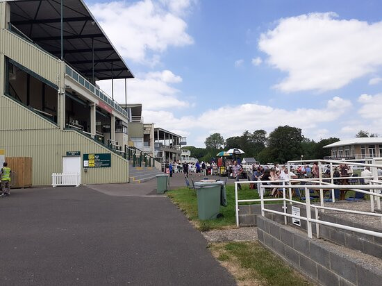 Salisbury Racecourse景点图片