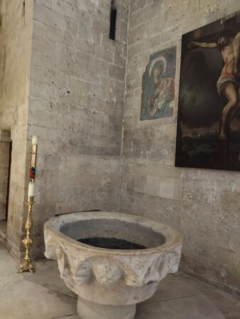 Basilica del Santo Sepolcro-Barletta必去景点