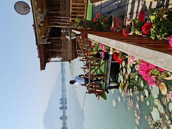 Mascot Houseboats主图