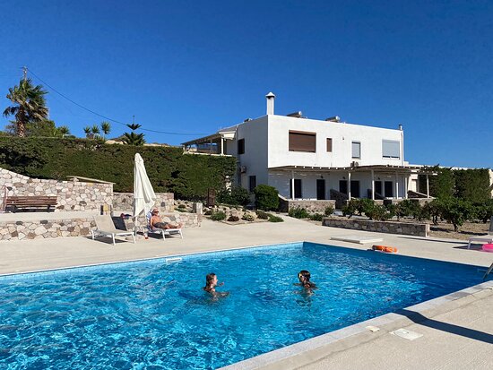 Villa Elena-官方