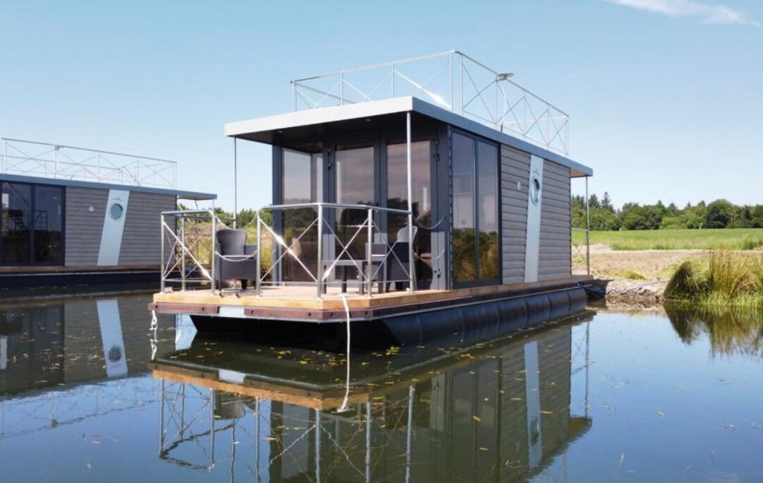 Couston Lakes Resort