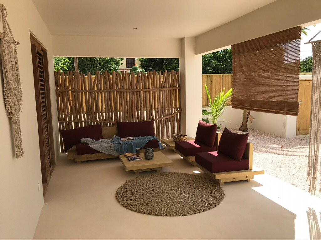Isla penthouse & garden apartments