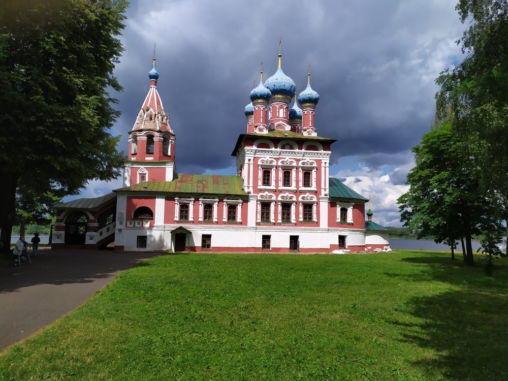Church of Prince Dimitriy Na Pole景点图片